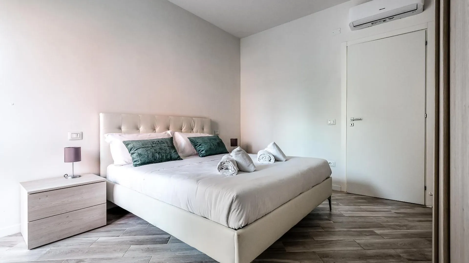 Hostly - San Biagio Suite Apartment Pisa